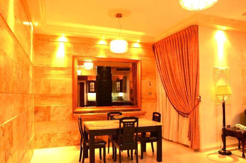 Jad Hotel Suites Амман Екстер'єр фото